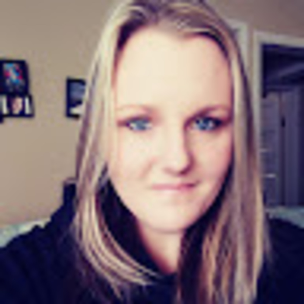 Meet your Posher, Cassandra
